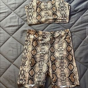 Snakeskin print 2-piece set